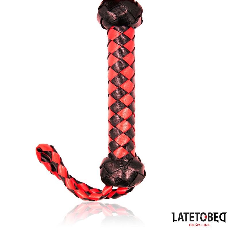 Flogger Rojo y Negro 50cm